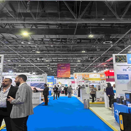 InterSolar Middle East 2025 | PandaSolarがドバイでスマートマウントソリューションを展示